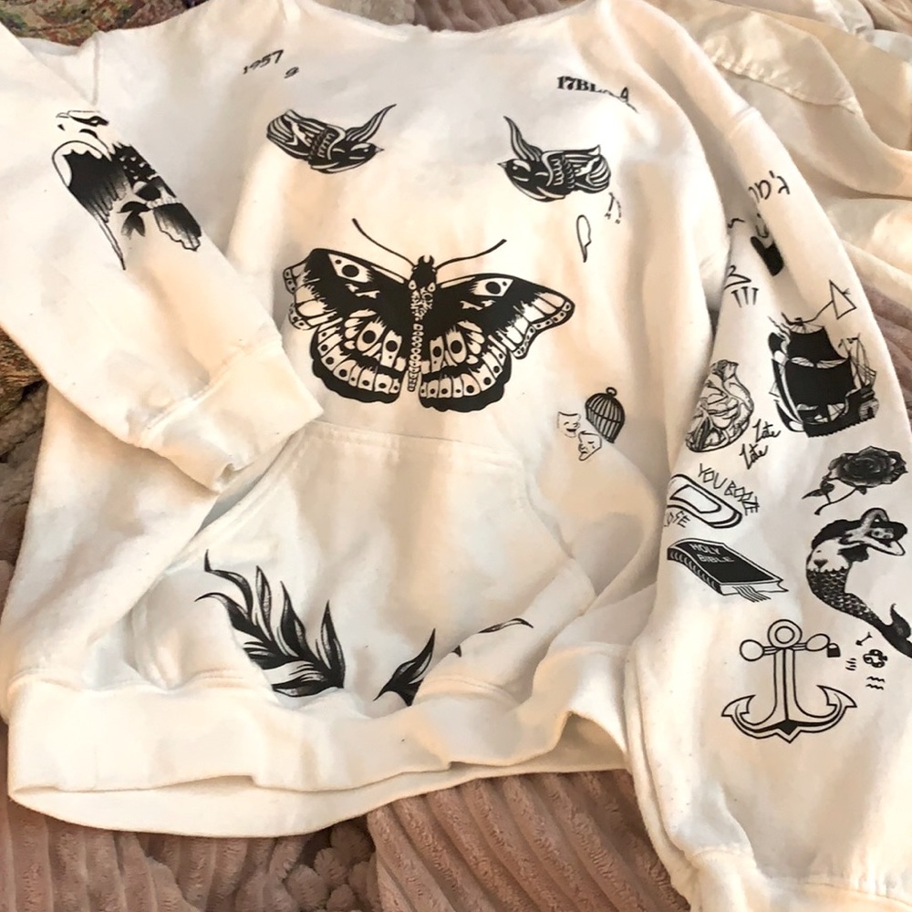 COPY - Harry Styles tattoo hoodie -worn once